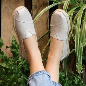 pearlized metallic canvas women's espadrilles